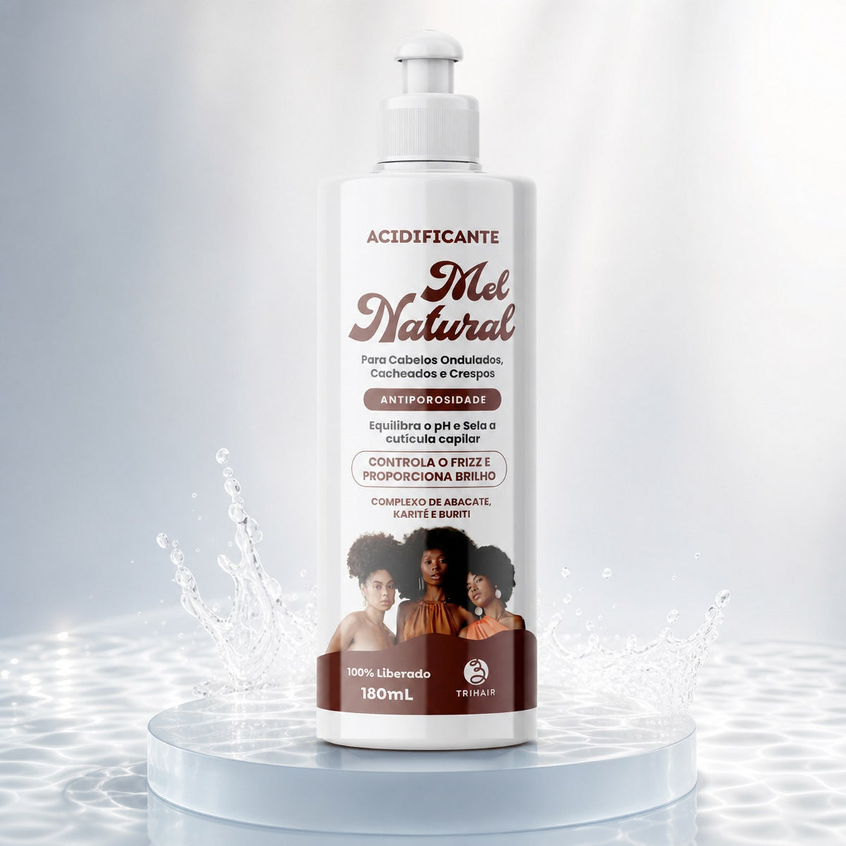 Cabelo cacheado com brilho e cutícula selada após usar o Acidificante Mel Natural Trihair